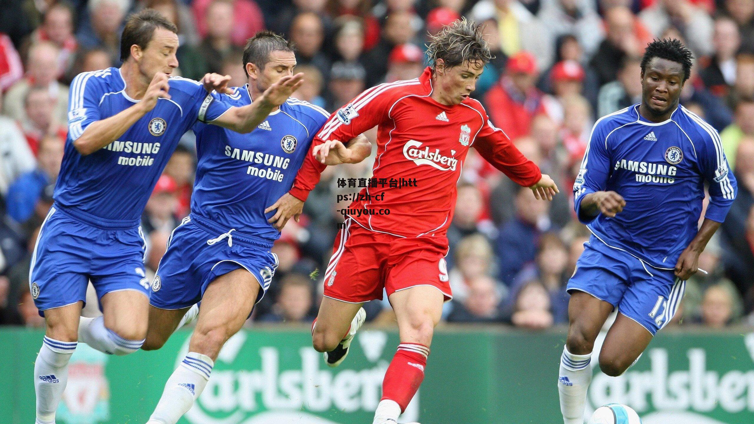 库里第二节连训克林根三个三分，后者毫无办法！太狠了哥！